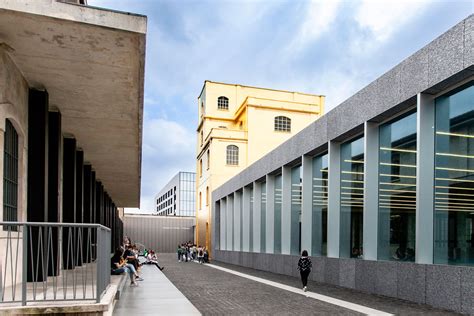 mostre fondazionie prada|sedi milano prada.